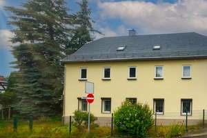 Einfamilienhaus mit Nebengebäude und Gestaltungspotenzial in Oberlungwitz – Die vollständige Adresse der Immobilie erhältst du vom Anbieter., 9353 Oberlungwitz – Vorschaubild 1