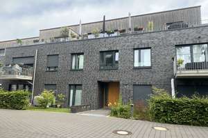 3-Zi.-Wohnung * offener Küche-Wohnbereich * FB-Heizung * Parkett * Wanne & Dusche * Balkon * Aufzug