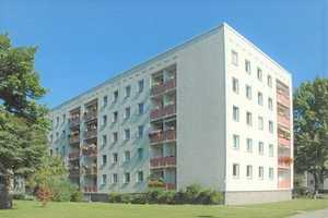 ERSTBEZUG NACH SANIERUNG: Schicke 2-Zimmer-Wohnung mit Balkon in Top-Lage – Dürerstr. 69, 1307 Dresden – Vorschaubild 1