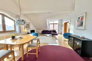 Wohnen mit Charme – Lichtdurchflutete und großzügige DG-Wohnung im Antonviertel – Die vollständige Adresse der Immobilie erhältst du vom Anbieter., 85051 Münchener Straße, Ingolstadt – Vorschaubild 2