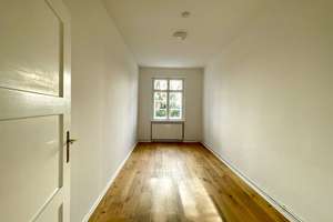 Bezugsfrei! Tolle 2-Zimmer Wohnung Mit Balkon zum Garten in Süd-West Ausrichtung! – Die vollständige Adresse der Immobilie erhältst du vom Anbieter., 13583 Falkenhagener Feld, Berlin – Vorschaubild 5