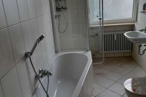 Helle 3-Zimmer-Wohnung mit Balkon im 1. OG in Kronach – Die vollständige Adresse der Immobilie erhältst du vom Anbieter., 96317 Kronach – Vorschaubild 6