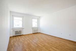Moderne 3-ZKB mit Dachterrasse, EBK und Garage - zentral in Göggingen! – Die vollständige Adresse der Immobilie erhältst du vom Anbieter., 86199 Göggingen-Süd, Augsburg – Vorschaubild 3