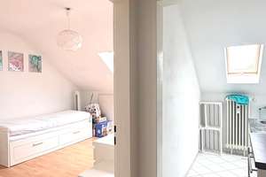BOCKENHEIM I 1- ZIMMER STUDIO APARTMENT I GEMEINSCHAFTSBAD I SEPERATE KÜCHE I DACHGESCHOSS – 60487 Bockenheim, Frankfurt am Main – Vorschaubild 3