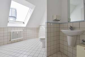 TOP LAGE | AUSBLICK ÜBER BERLIN IN CHARLOTTENBURG  | PROVISIONSFREI | – Niebuhrstraße 10, 10629 Charlottenburg, Berlin – Vorschaubild 8