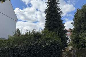 Sanierungsfähiges Objekt mit attraktivem Baugrundstück im Herzen von Markkleeberg – Die vollständige Adresse der Immobilie erhältst du vom Anbieter., 4416 Markkleeberg – Vorschaubild 2