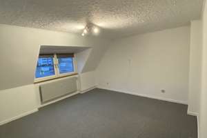 Schöne 2 Zimmer Dachgeschoßwohnung in Stadtrandlage mit sehr guter Verkehrsanbindung – Eiserfelder Straße 209, 57080 Eiserfeld, Siegen – Vorschaubild 8