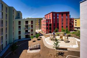 Einladend helle 3-Zimmer-Erstbezug-Wohnung mit Ost-West-Ausrichtung & Balkon