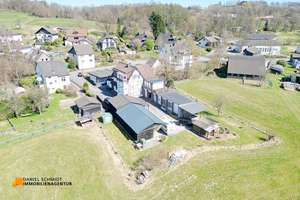 Viel Platz, viele Möglichkeiten: Großes Wohn- & Gewerbeensemble in Marienheide auf XXL-Grundstück – Die vollständige Adresse der Immobilie erhältst du vom Anbieter., 51709 Marienheide – Vorschaubild 1