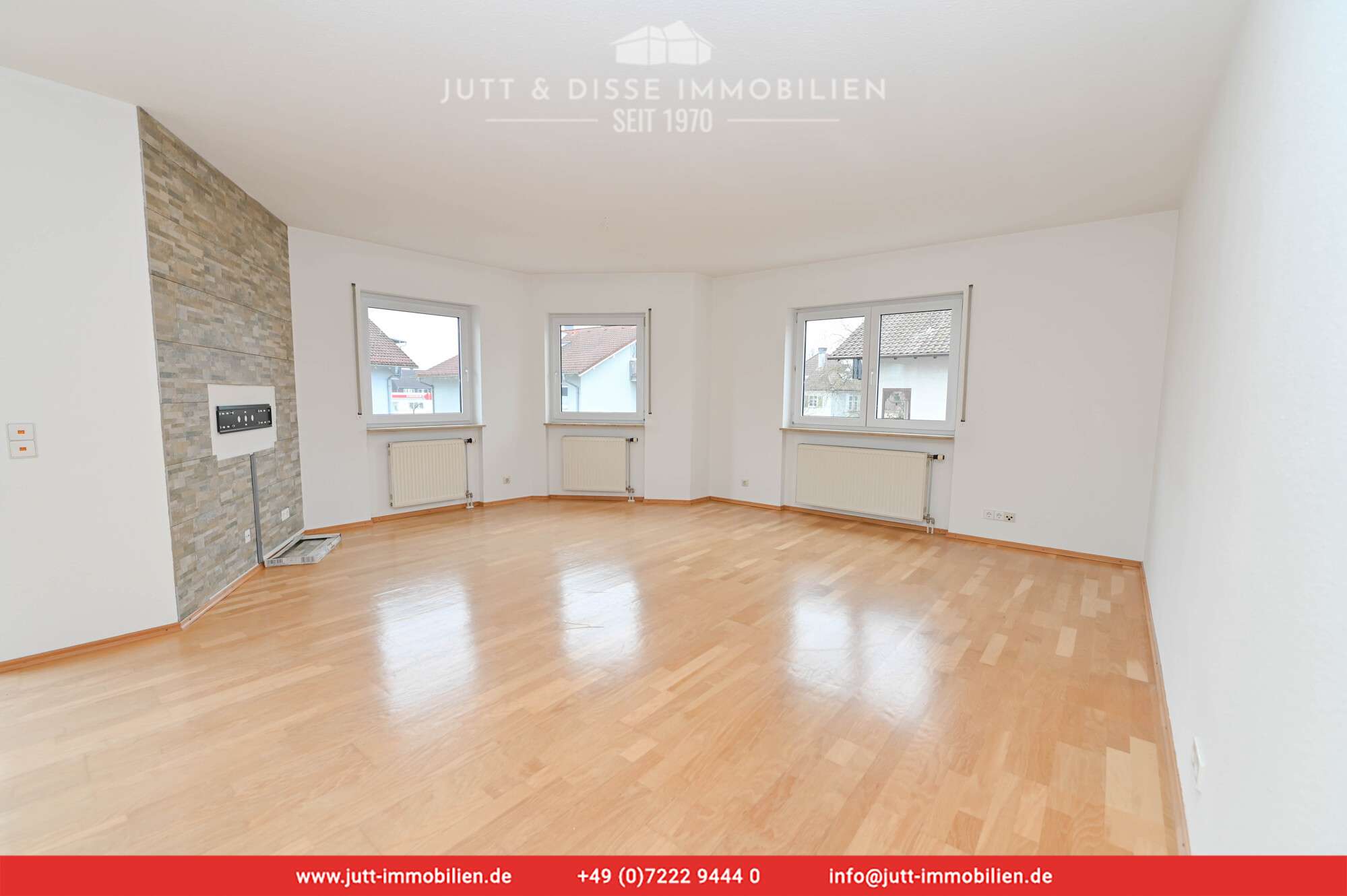 Immobilie in Sinzheim - Gepflegte 4 Zimmerwohnung mit Balkon und Garage zentral in Sinzheim - Bild 0