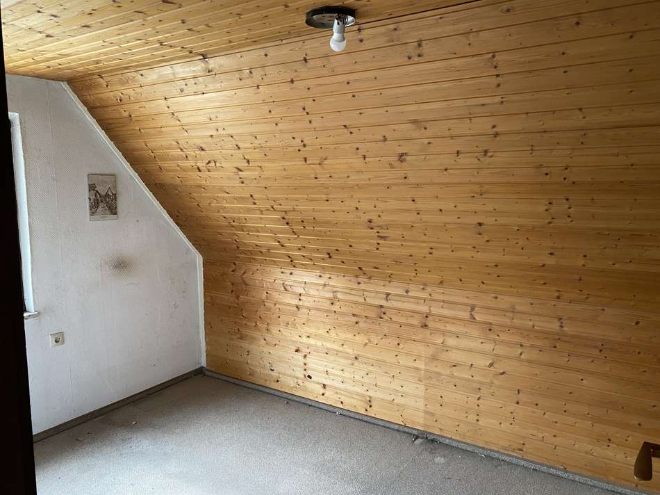 Kinder-/Arbeitszimmer