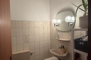 Großzügige 3-Zimmer Dachgeschosswohnung  mit Balkon und EBK in Düsseldorf-Wersten – Die vollständige Adresse der Immobilie erhältst du vom Anbieter., 40589 Wersten, Düsseldorf – Vorschaubild 9