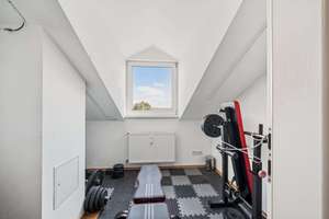 Vermietete 2,5 Zimmer Dachgeschoss Wohnung direkt am Luitpoldpark – 85051 Münchener Straße, Ingolstadt – Vorschaubild 13