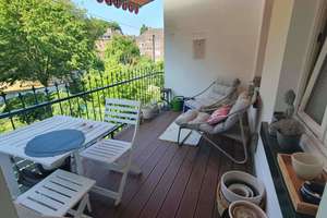 Frühstück auf dem Balkon: Liebhaber-Wohnung mit Balkon im Jugendstilhaus in Krefeld Nordbezirk