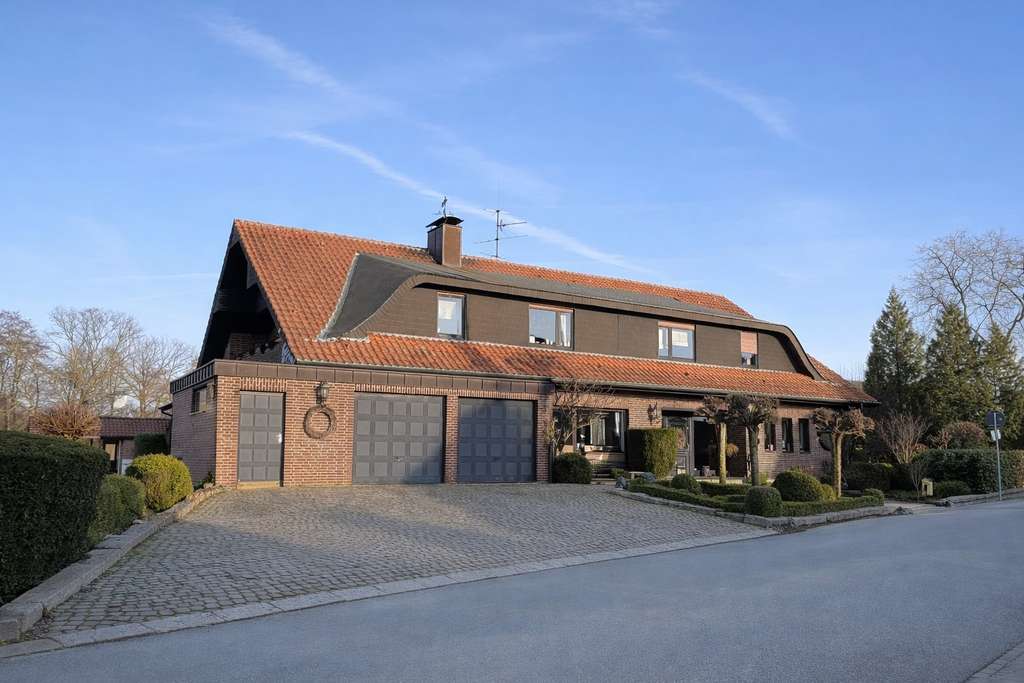 Immobilie in Schermbeck - Großzügiges Anwesen mit Schwimmhalle, Sauna und optionaler Grünlandfläche in Schermbeck-Damm - Bild 4