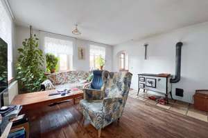 Großzügiges Landhaus in zentraler Dorflage von Holzhausen/Geisenhausen, Landkreis Landshut – Die vollständige Adresse der Immobilie erhältst du vom Anbieter., 84144 Geisenhausen – Vorschaubild 4