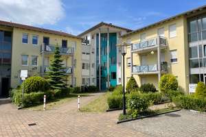 ++ Lichtdurchflutete 3 ZKB 2Balkone + Dachterrasse  im 3.OG in ruhiger Wohnlage Landau/West! ++