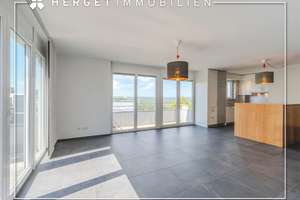 ***Helle 4,5-Zimmer-Wohnung mit Terrasse, Balkon und Traumblick im beliebten Degerloch***