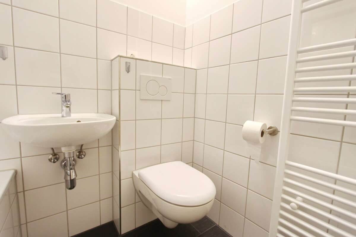 Immobilie in Ammersbek - Stilvolle 1-Zimmer-Wohnung mit modernem Wohnkomfort in Hoisbüttel. - Bild 0