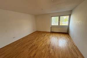 Zentral. Hell. Bezugsfertig mit Einbauküche – 2 Zimmer mit Balkon im Herzen der Stadt – Düsseldorfer Str. 8, 38440 Laagberg, Wolfsburg – Vorschaubild 3