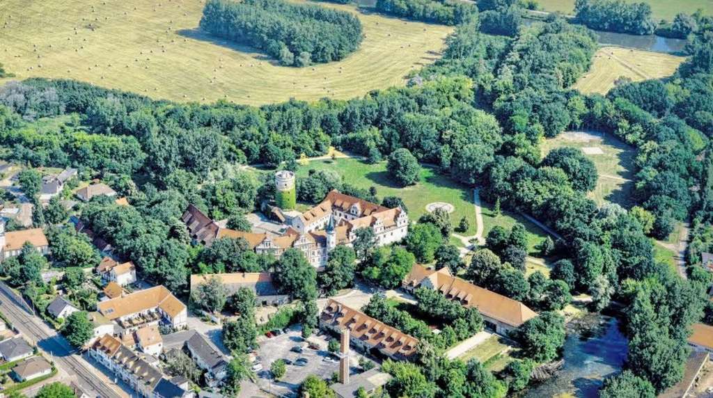 *PROVISIONSFREI* Erschlossenes Grundstück (Bauland) in Schkopau in ruhiger Lage!