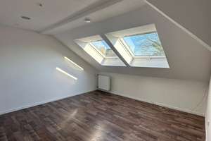 3-Zimmer-Dachgeschosswohnung mit Einbauküche in Wuppertal