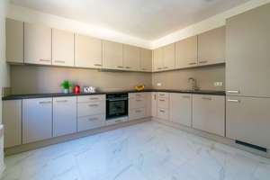 Sanierte 2½-Zimmer-Wohnung mit Balkon in begehrter Lage in Stuttgart-Süd – Neugereutstraße 10, 70199 Südheim, Stuttgart – Vorschaubild 2