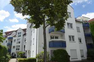 Helle, großzügige 2-Zimmerwohnung mit Tiefgaragenplatz auf einem Erbpacht-Grundstück in Käfertal!
