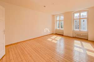 BLICK INS GRÜNE! RUHIG GELEGENE, HELLE UND KLASSISCH SCHÖNE ALTBAUWOHNUNG! PROVISIONSFREI! – Wilsnacker Straße 63, 10559 Moabit, Berlin – Vorschaubild 3