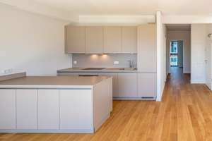 Fantastische Aussicht trifft moderne Wohnatmosphäre: Großzügige 2-Zimmer Wohnung – Dovenfleet 1D, 20457 Hamburg-Altstadt, Hamburg – Vorschaubild 4