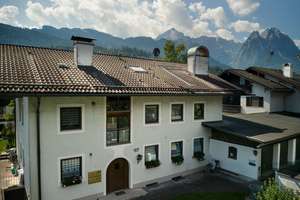 MEHRFAMILIENHAUS (5 WE) in TOP-LAGE mit GEBIRGSBLICK! – Die vollständige Adresse der Immobilie erhältst du vom Anbieter., 82467 Garmisch-Partenkirchen – Vorschaubild 8