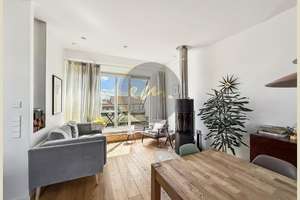 Für Sonnenanbeter und Lebemenschen: Lichtdurchflutete Dachgeschosswohnung mit Terrassen und Aufzug – Die vollständige Adresse der Immobilie erhältst du vom Anbieter., 10437 Prenzlauer Berg, Berlin – Vorschaubild 1