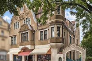 Denkmalgeschützte Villa auf großem Grundstück in Dresden-Plauen