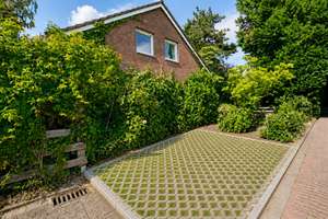 Ruhig gelegenes Einfamilienhaus mit Garten und viel Platz zum Ankommen in Krefeld-Traar! – Die vollständige Adresse der Immobilie erhältst du vom Anbieter., 47802 Traar, Krefeld – Vorschaubild 3