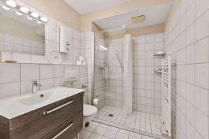 Möblierte Wohnung mit 2 Zimmern und Balkon in Duisburg – Kardinal Galen Str. 108, 47058 Duissern, Duisburg – Vorschaubild 6