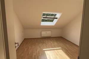 Helle 2-ZKB in Augsburg Hammerschmiede – 59m², EBK, Fernwärme – Aprikosenweg 3, 86169 Hammerschmiede, Augsburg – Vorschaubild 16