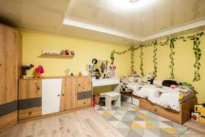 *Preisreduzierung* 
Modernisiertes Einfamilienhaus mit PV-Anlage, 2 Garagen und großem Garten – Hermann-C.-Starck-Straße 7, 79725 Laufenburg (Baden) – Vorschaubild 9