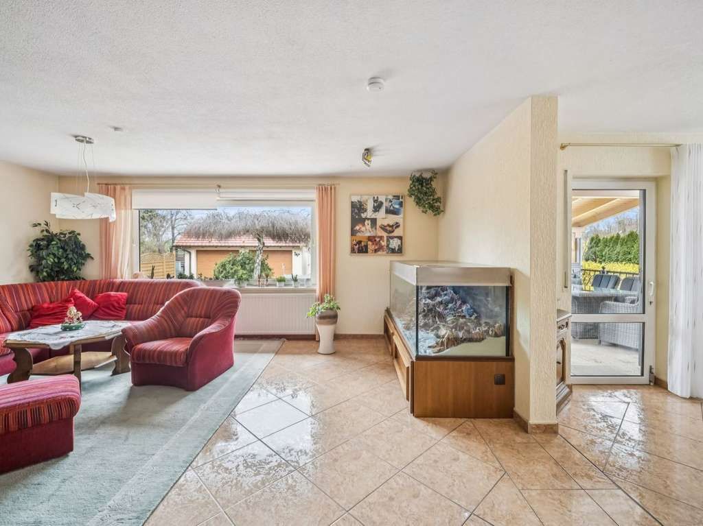 Immobilie in Ebersbach - Schönes Einfamilienhaus in Ebersbach im nördlichen Speckgürtel von Dresden - Bild 3