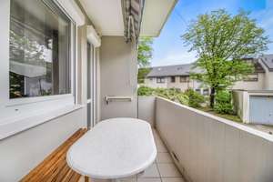 Bremen-Kirchhuchting: Modernisierte und helle 4-Zimmer-Eigentumswohnung – Die vollständige Adresse der Immobilie erhältst du vom Anbieter., 28259 Kirchhuchting, Bremen – Vorschaubild 3
