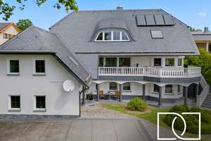 Luxuriöse Architektenvilla! 1.417 m² Grundstück in ruhiger Traumlage mit modernster Technik und ELW – Die vollständige Adresse der Immobilie erhältst du vom Anbieter., 95339 Wirsberg – Vorschaubild 1