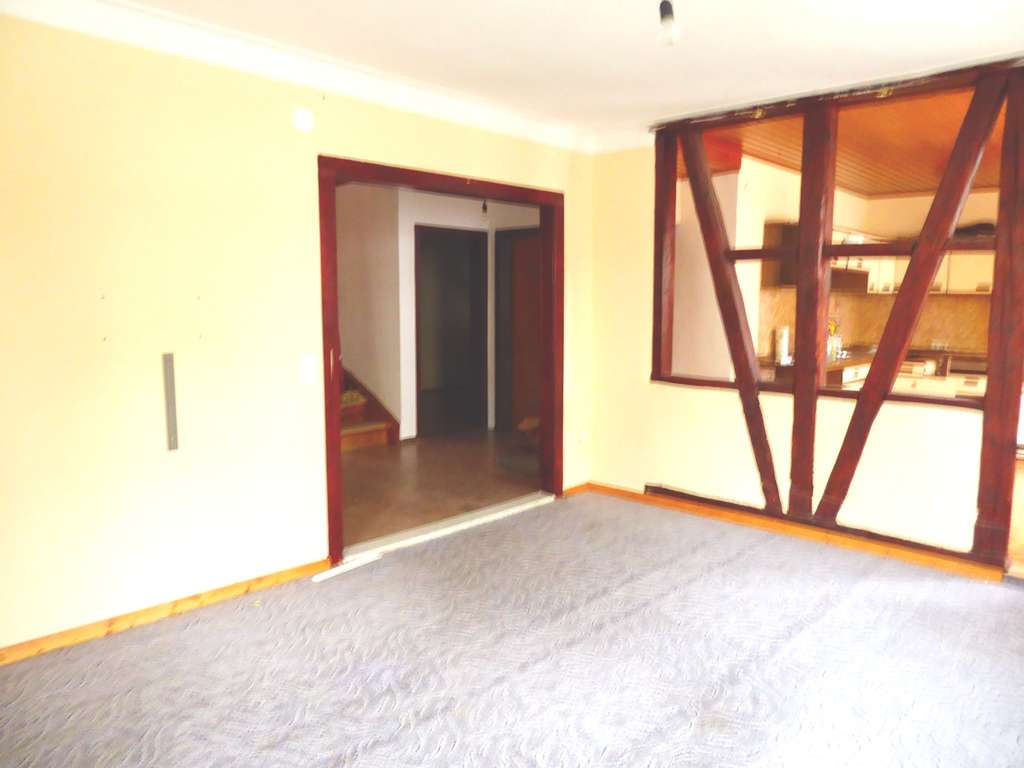 Immobilie in Remshalden - Doppelhaushälfte mit Dachloggia im Herzen von Geradstetten - Bild 3