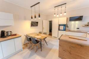 Kernsanierte 3-Zimmer Wohnung
mit Balkon zu verkaufen – Die vollständige Adresse der Immobilie erhältst du vom Anbieter., 56077 Niederberg, Koblenz – Vorschaubild 10