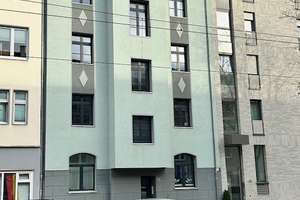 ca. 110 m², Erdgeschoss, 2 Wohnungen, Garten und Gartenhaus