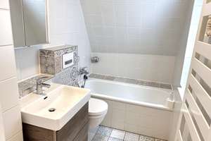 Wunderschöne 3-Zimmer-Altbauwohnung mit neuer Küche & ruhigem Innenhofbalkon – Podbielskistraße 131, 30177 List, Hannover – Vorschaubild 5