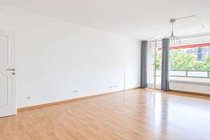 Wohnglück in 3 Zimmern & auf 2 Balkonen in Hamburg-Niendorf