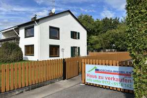 Bezugsfrei! Zweifamilienhaus mit großem Grundstück in Fischen am Ammersee! – Am Weißbach 17, 82698 Pähl – Vorschaubild 2