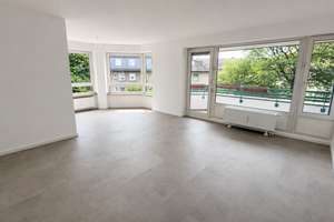 Hochwertig sanierte 4-Zimmer-Wohnung | 107 m² | 2 Balkone | TG-Stellplatz | 2 Jahre befristet