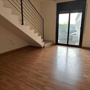 Duplex in Vilajuïga, Duplex