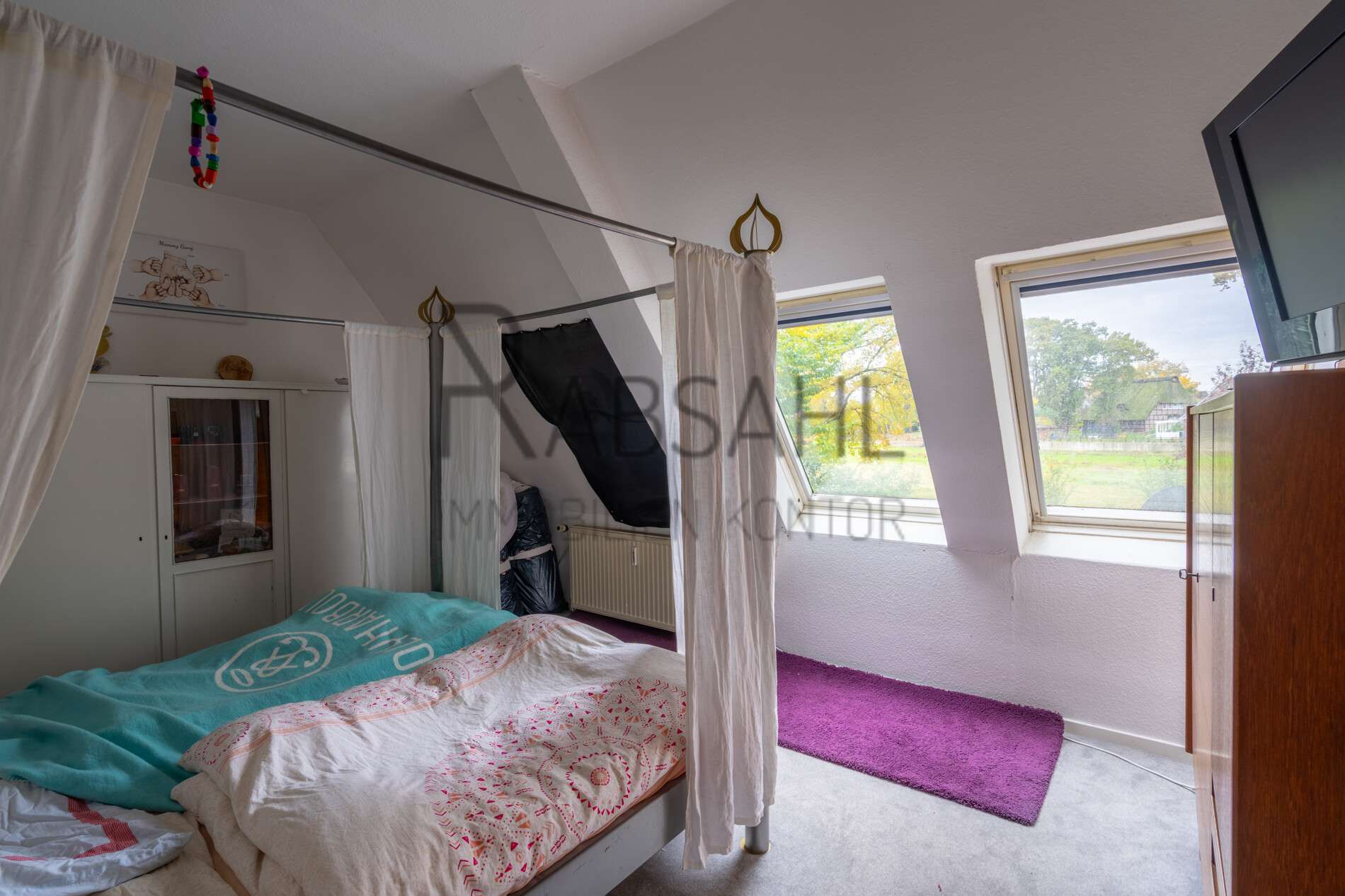 Immobilie in Harsefeld - Schöner Reiterhof mit Niedersachsenhaus, Paddocktrail und 4 Wohneinheiten & 7ha arrondiertem Land - Bild 0