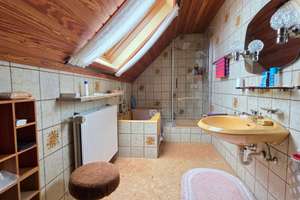 Gepflegtes Einfamilienhaus im beliebten Scheuerfeld – Die vollständige Adresse der Immobilie erhältst du vom Anbieter., 96450 Scheuerfeld, Coburg – Vorschaubild 8
